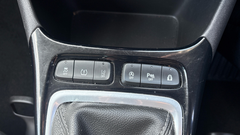 Vauxhall Crossland 1.2 Turbo [130] SRi Nav 5dr Petrol Hatchback